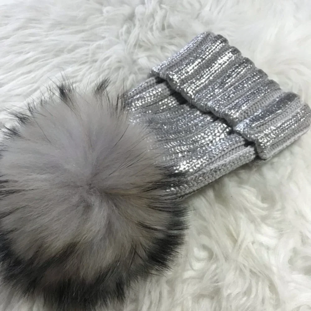 New Girl Catya 100% Merino Wool Hat w/Fur Pom Pom